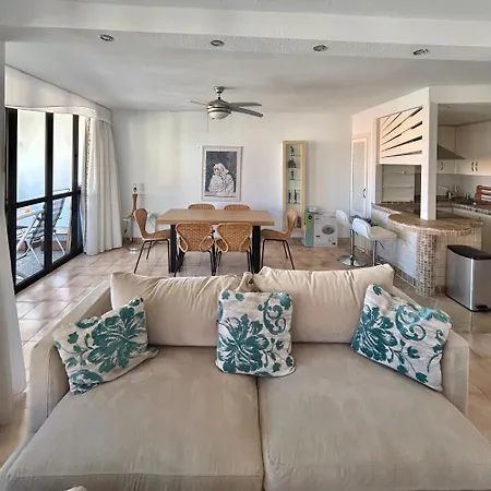 Very Spacious 2 Bed In Castle Harbour C203 ロスクリスティアーノス