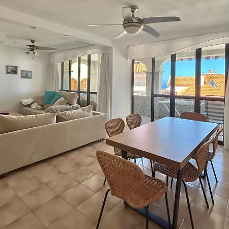 アパート Very Spacious 2 Bed In Castle Harbour C203 ロスクリスティアーノス
